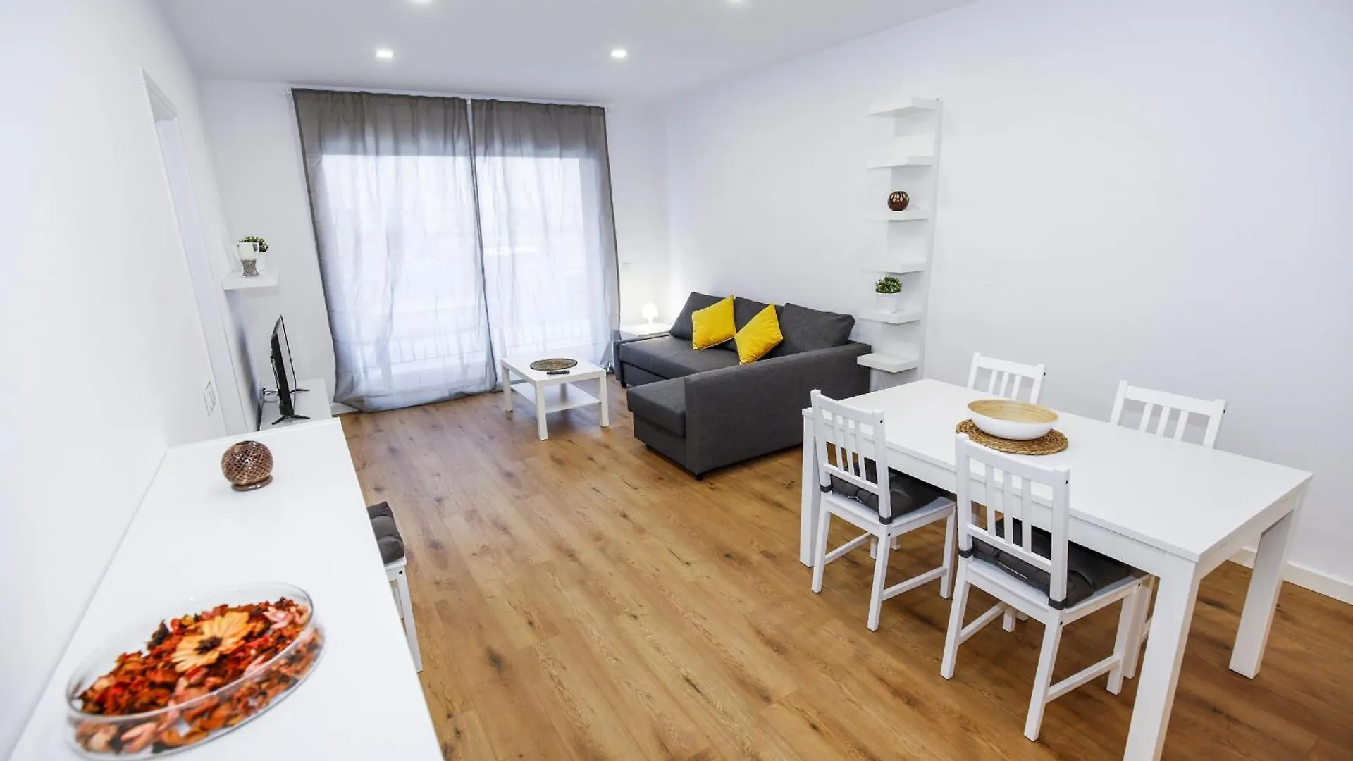 Apartmán New Queens 1B Planetcostadorada Salou Španělsko